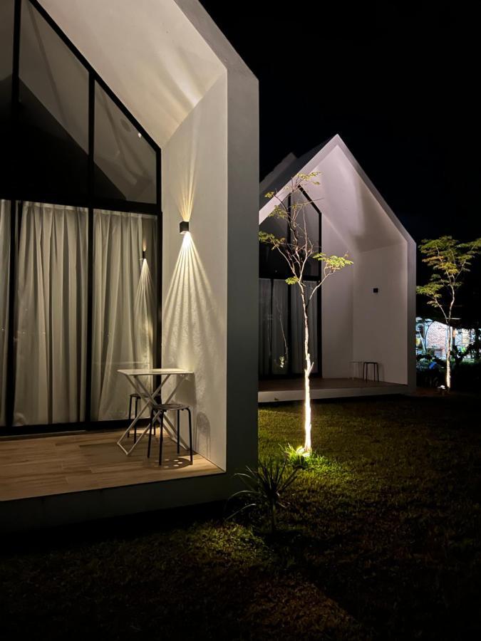 Ezu Isle Langkawi Pool Villa Pantai Cenang  Exterior photo